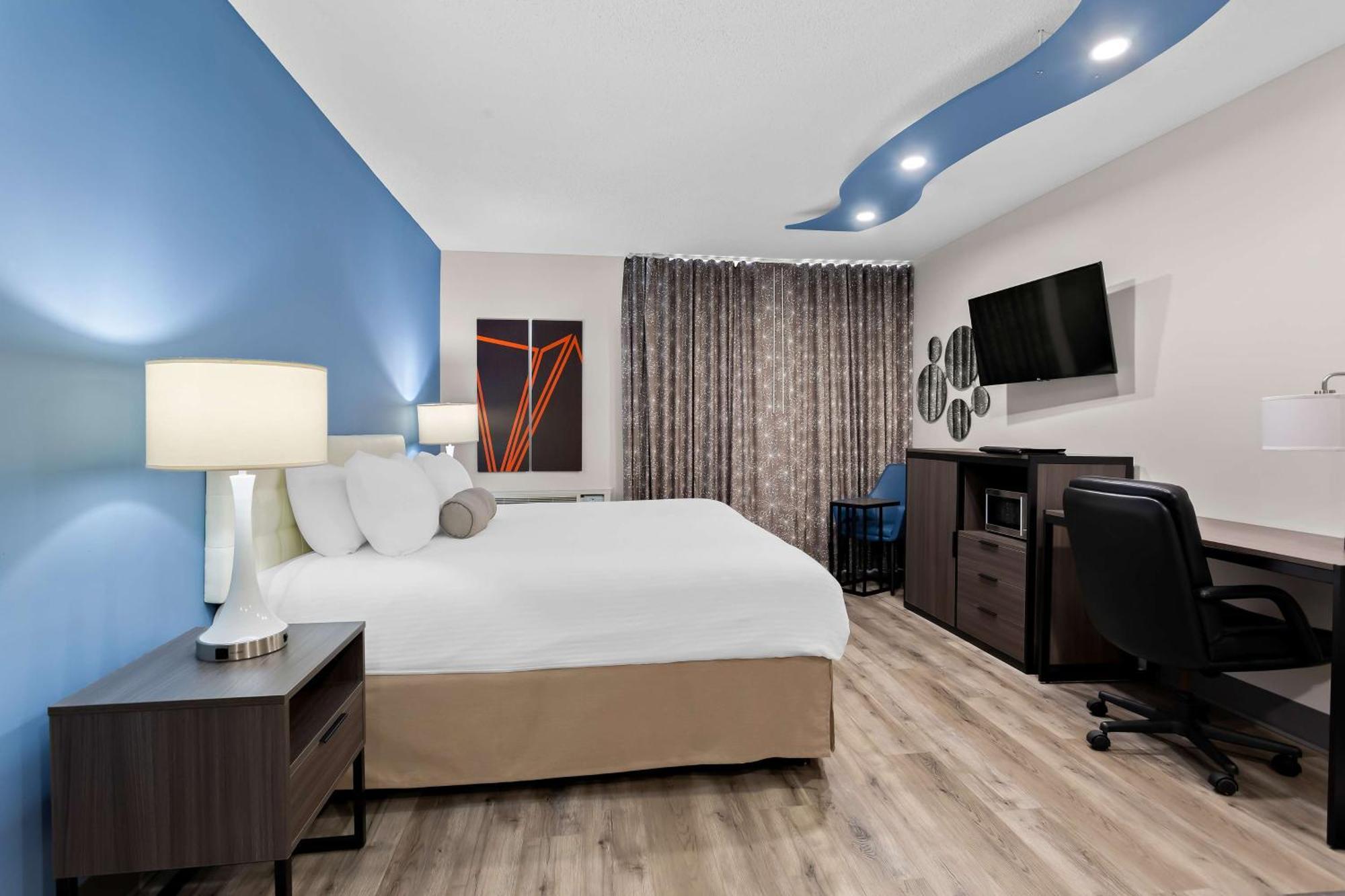 Surestay Plus By Best Western Windsor Bagian luar foto