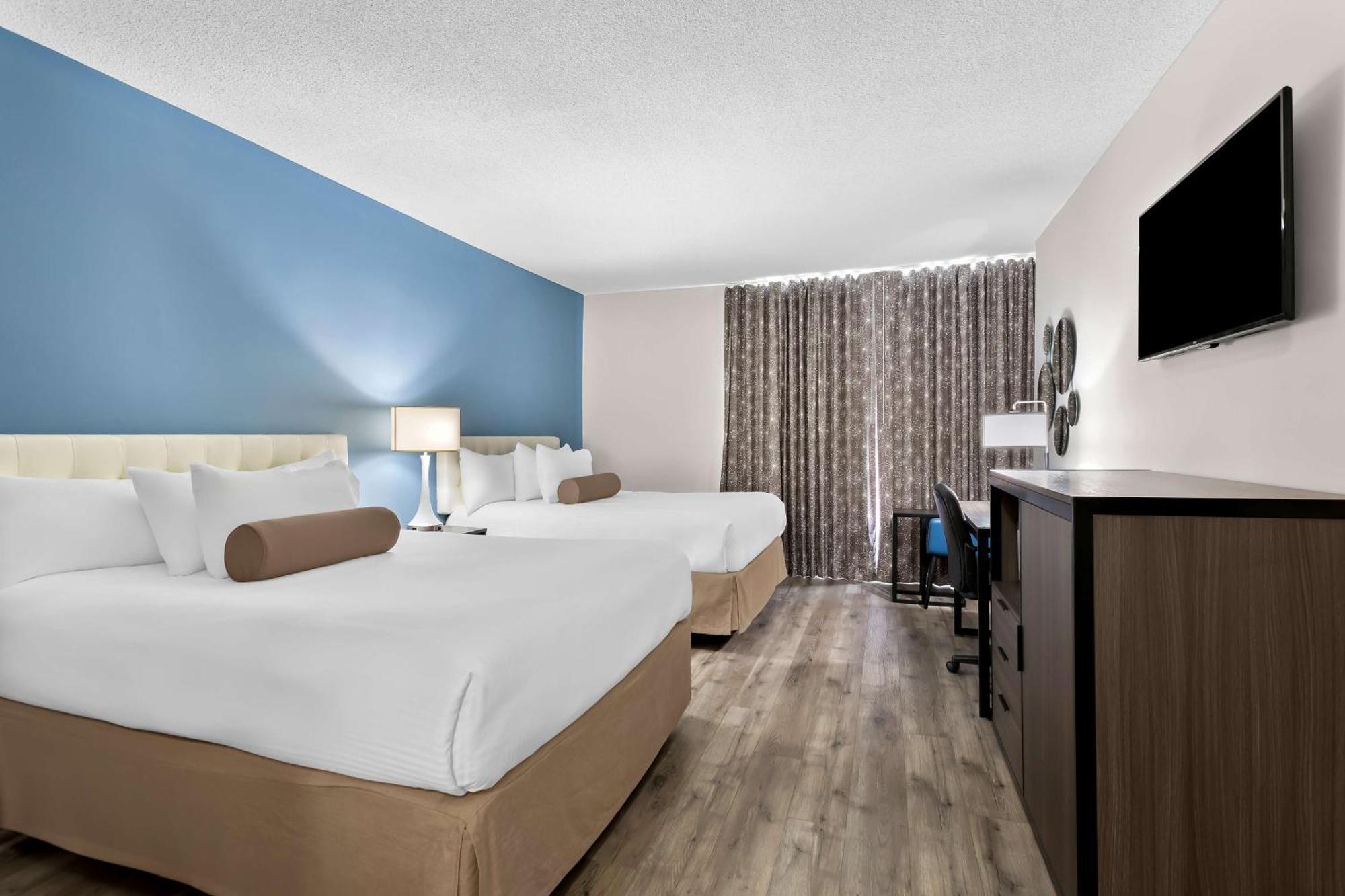Surestay Plus By Best Western Windsor Bagian luar foto