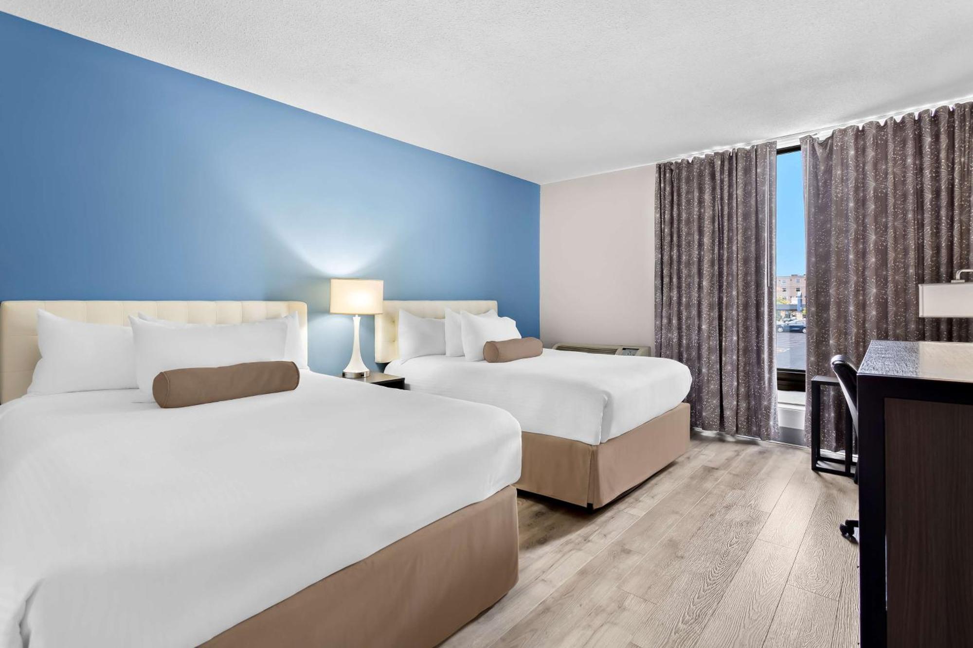 Surestay Plus By Best Western Windsor Bagian luar foto