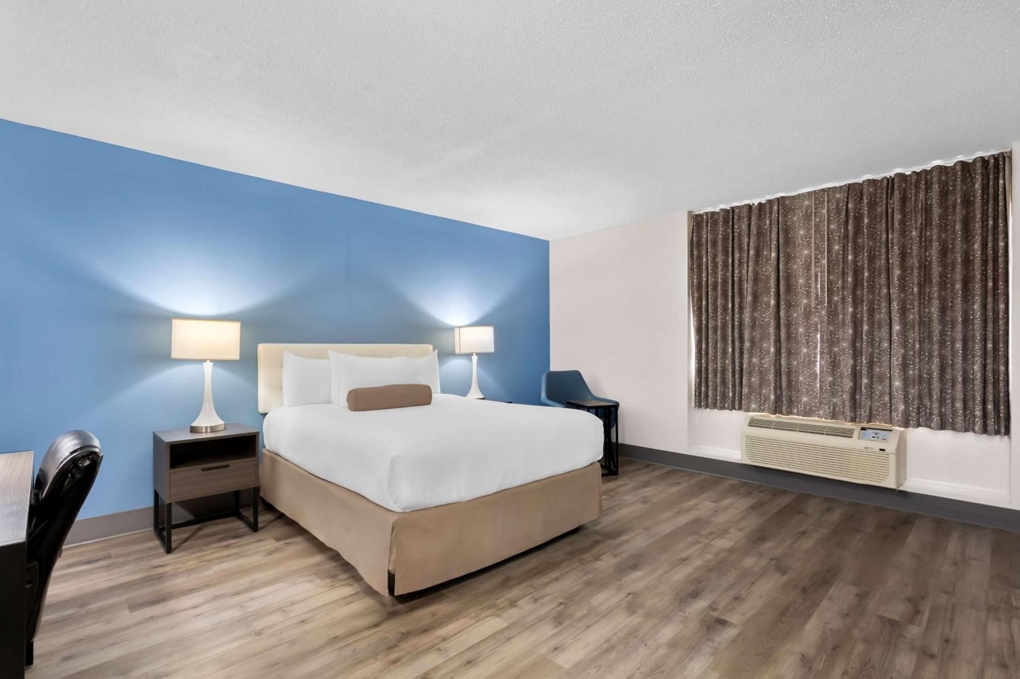 Surestay Plus By Best Western Windsor Bagian luar foto