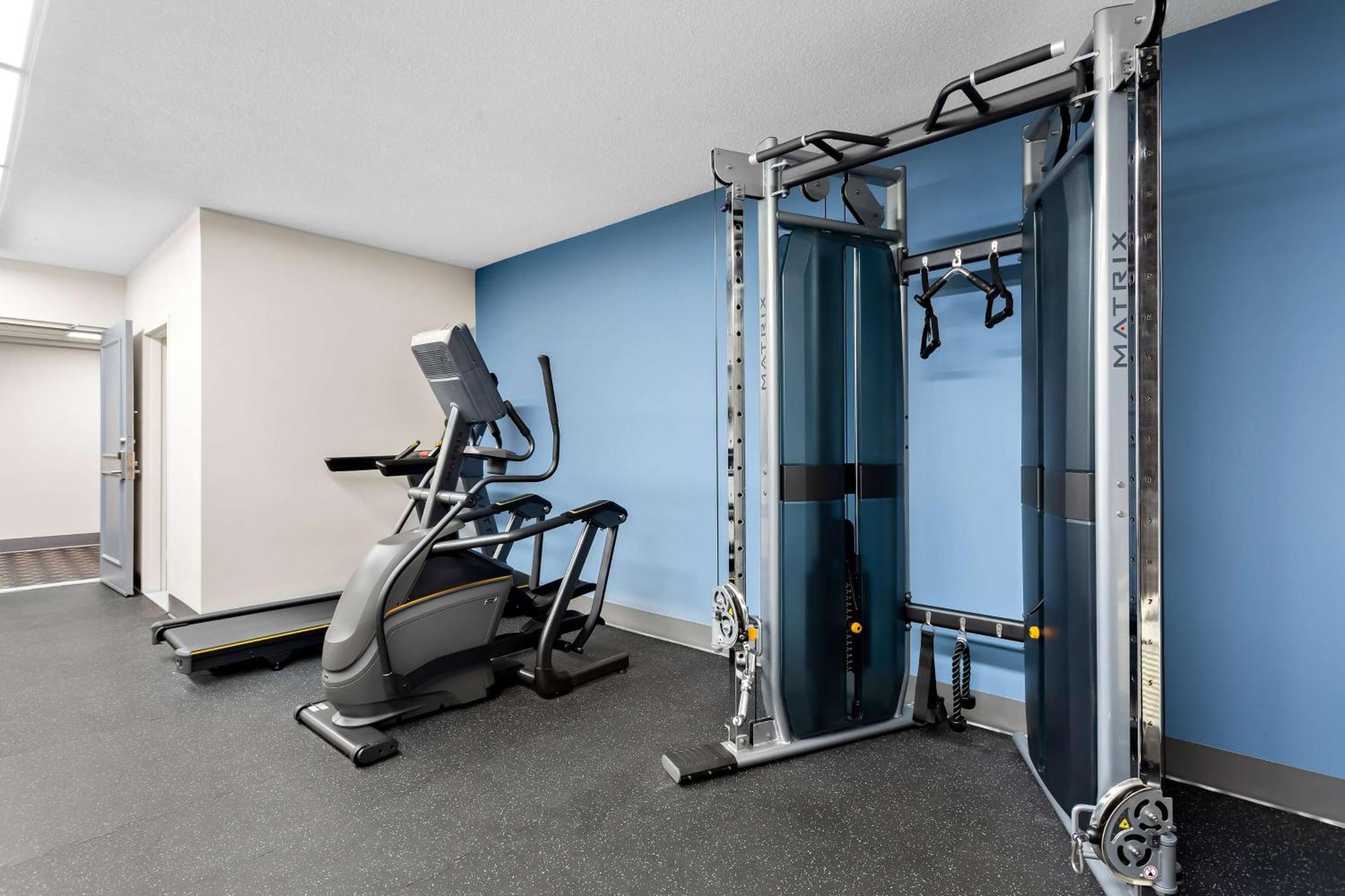 Surestay Plus By Best Western Windsor Bagian luar foto